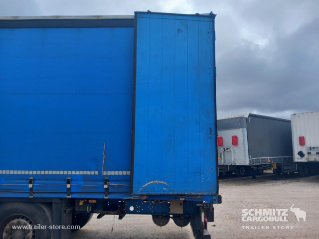 Schmitz Cargobull Curtainsider Coil 