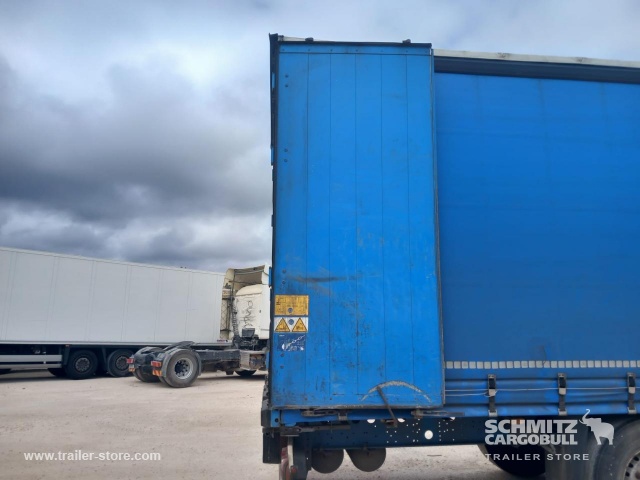 Schmitz Cargobull Curtainsider Coil 