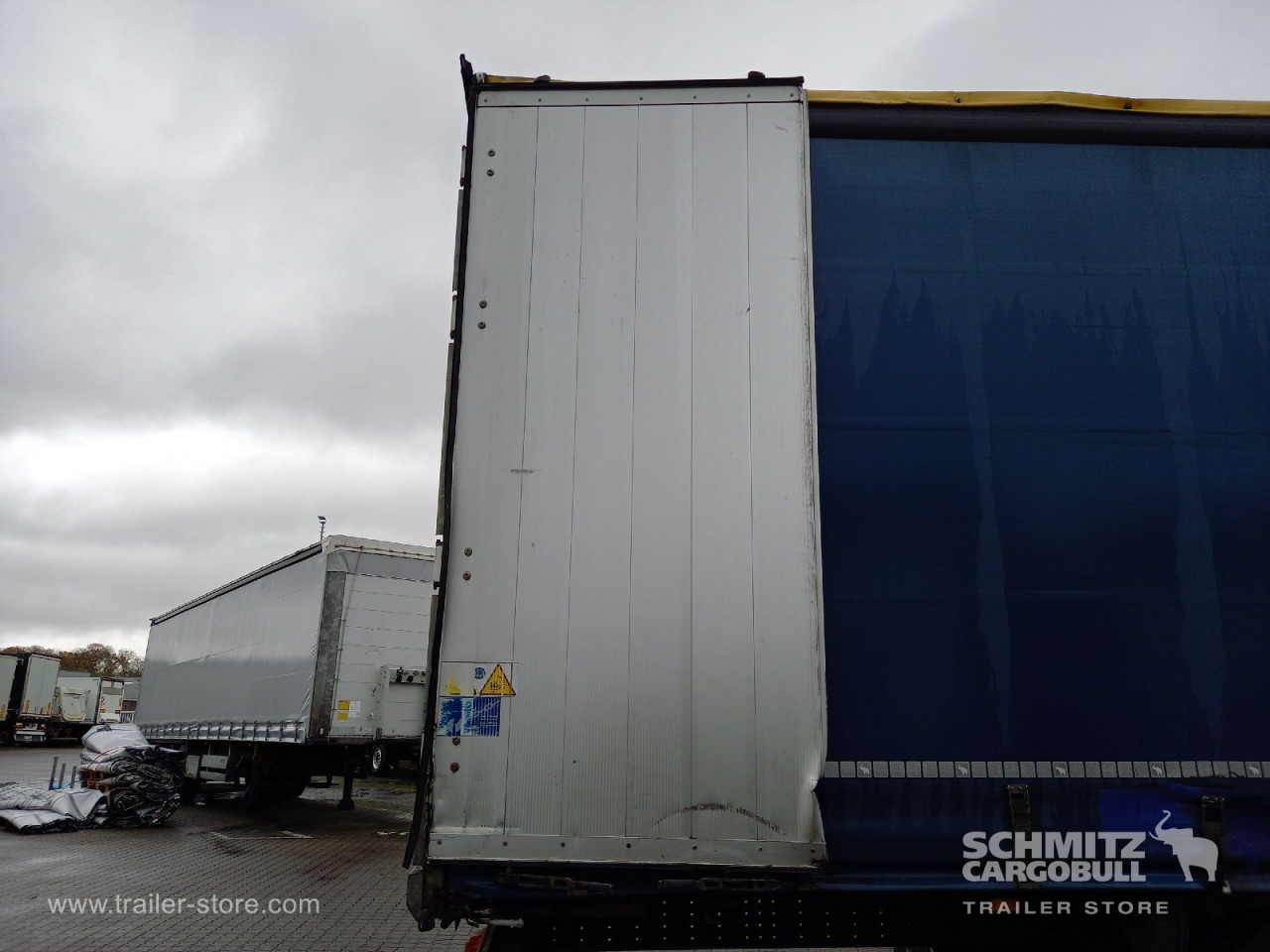 Schmitz Cargobull Curtainsider Standard 