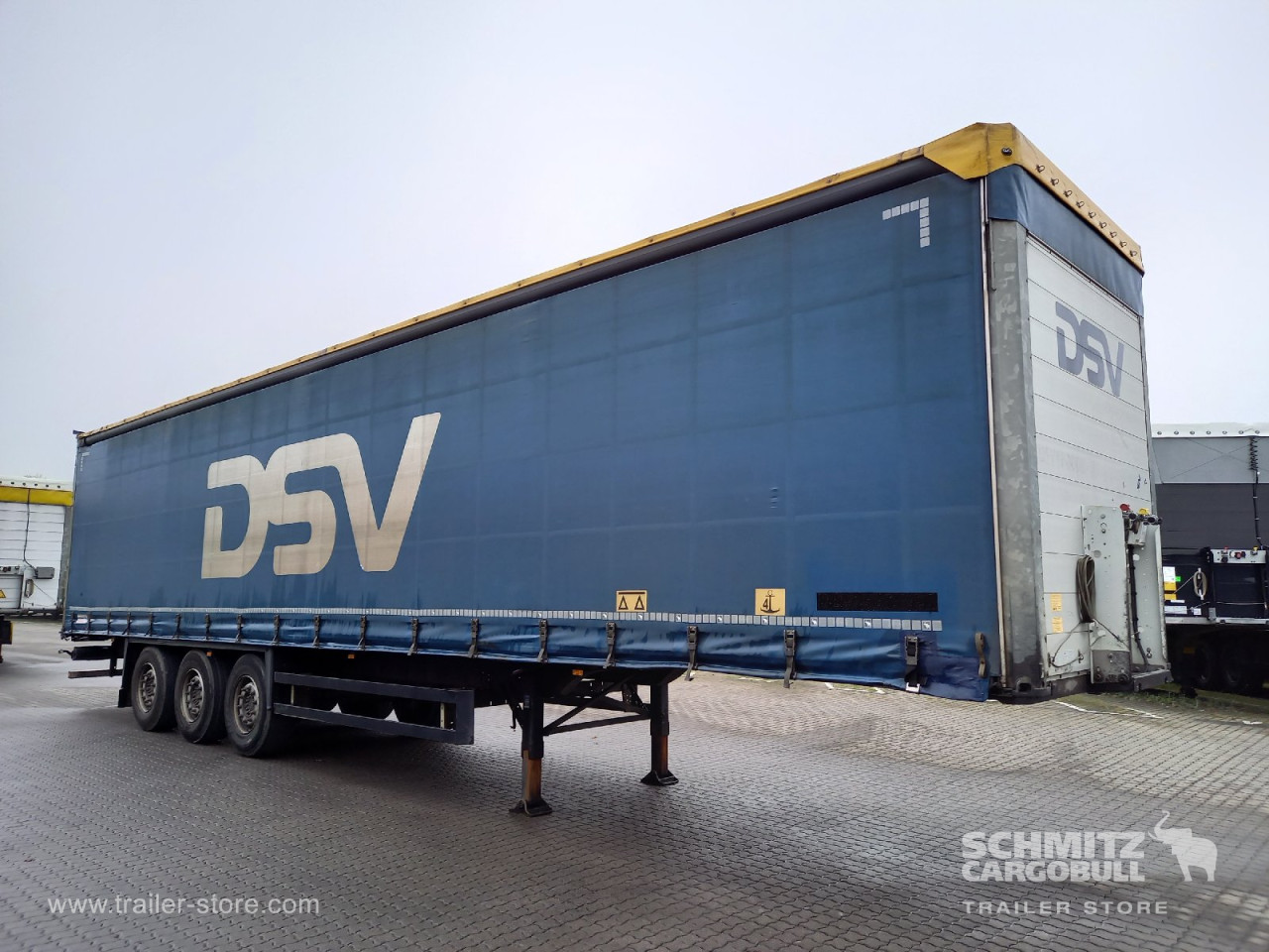 Schmitz Cargobull Curtainsider Standard 