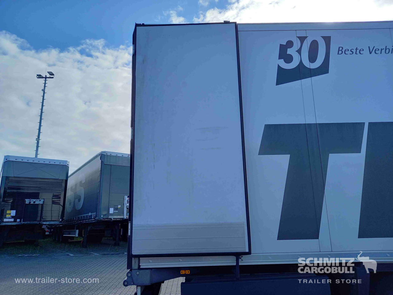 Schmitz Cargobull Tiefkühler Standard Doppelstock Trennwand 