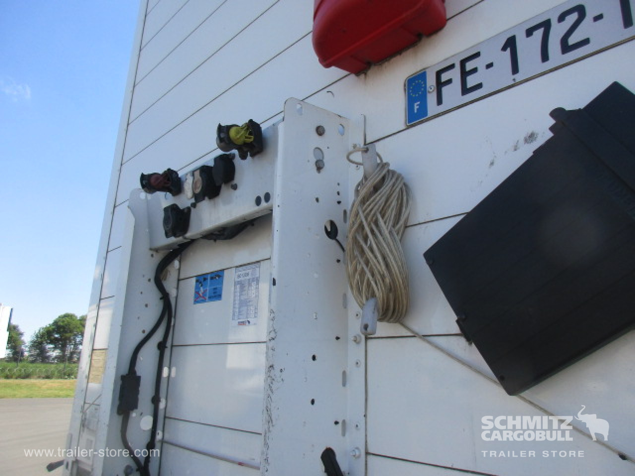 Schmitz Cargobull Semitrailer Curtainsider Standard Hayon 