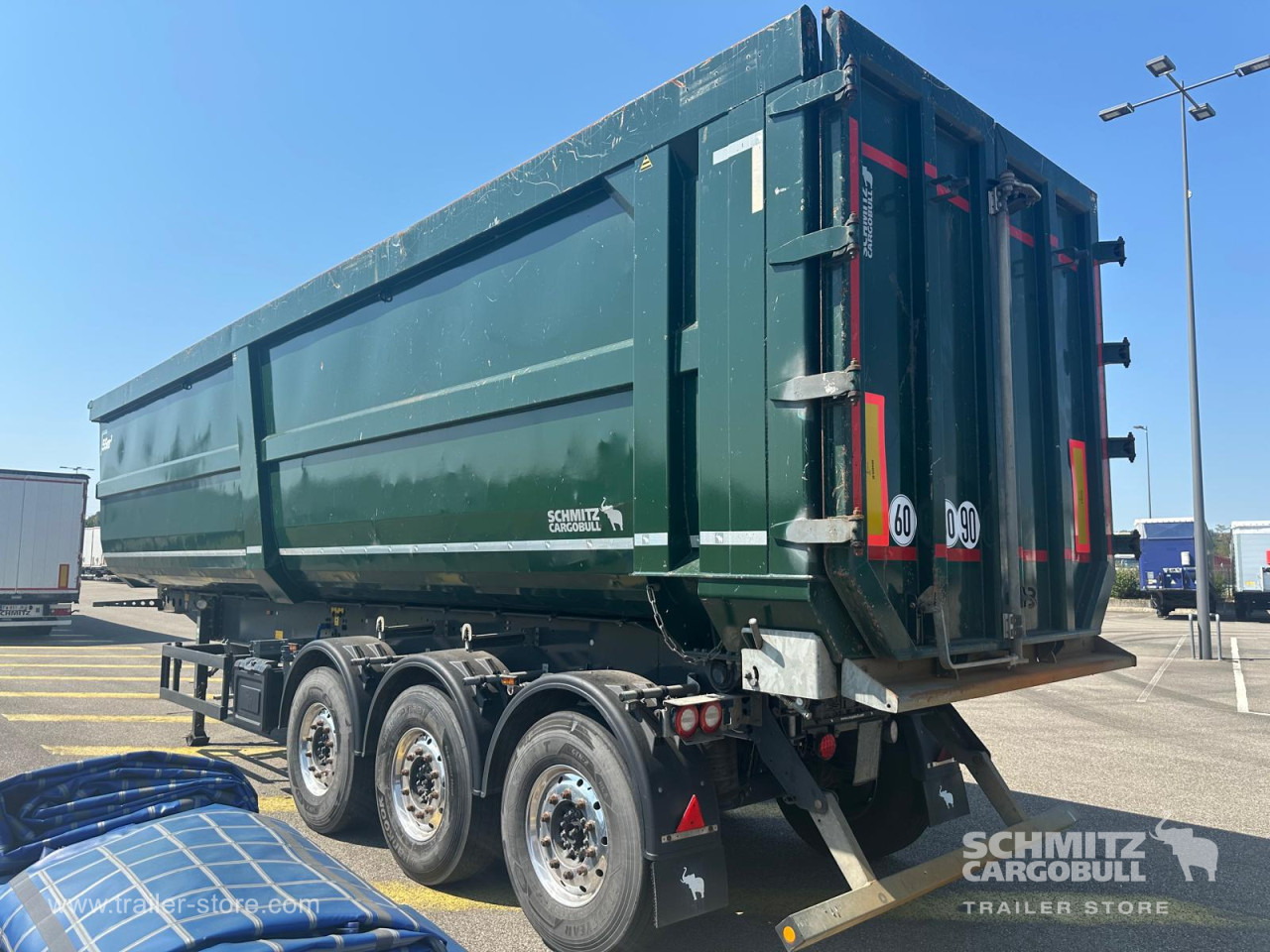 Schmitz Cargobull Semitrailer Tipper Steel-square sided body 55m³ 