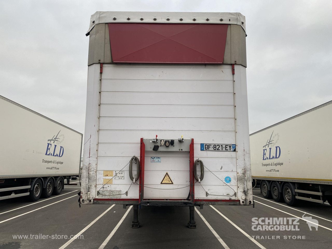 Schmitz Cargobull Semitrailer Curtainsider Mega 