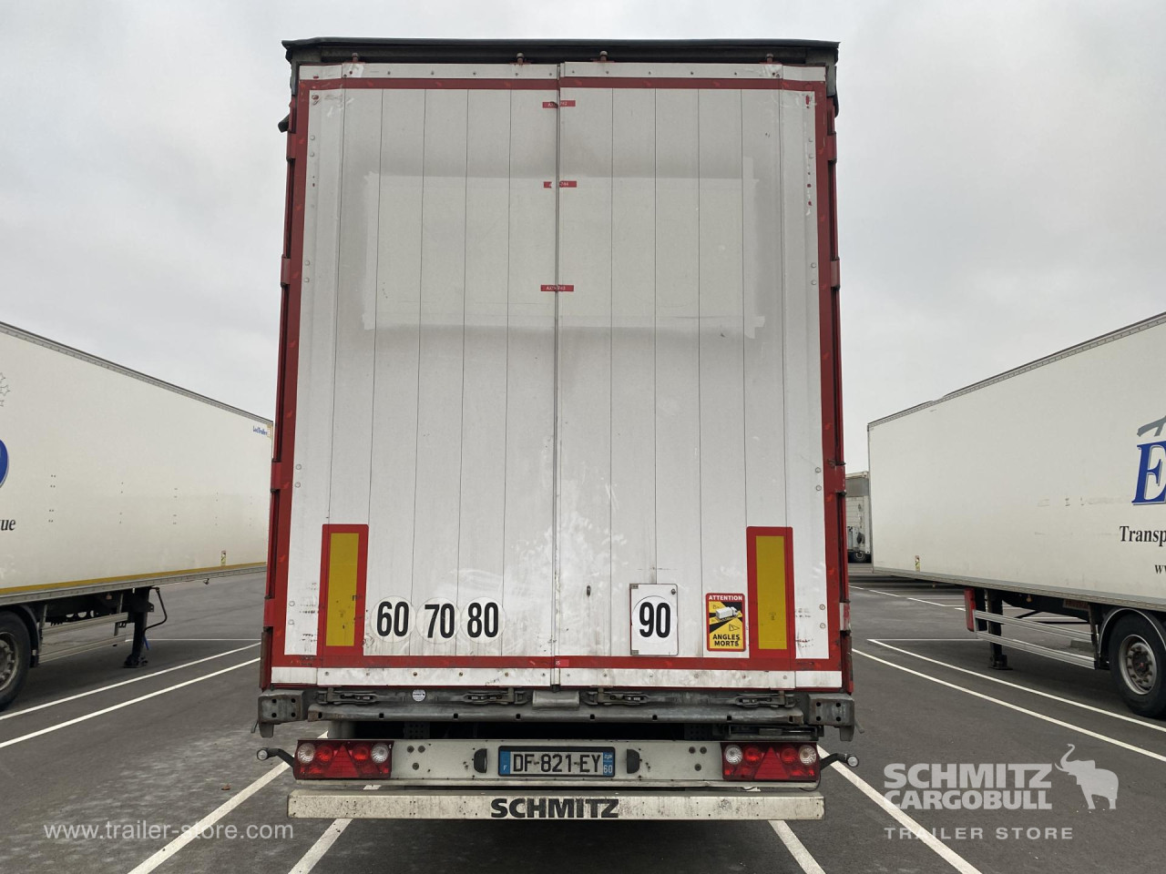 Schmitz Cargobull Semitrailer Curtainsider Mega 