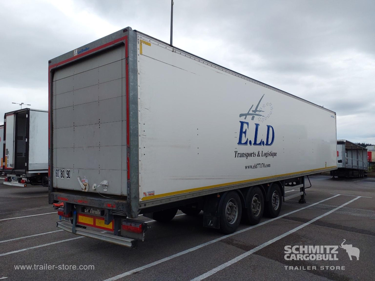 LECI TRAILER Semitrailer Dryfreight Standard Porte relevante 
