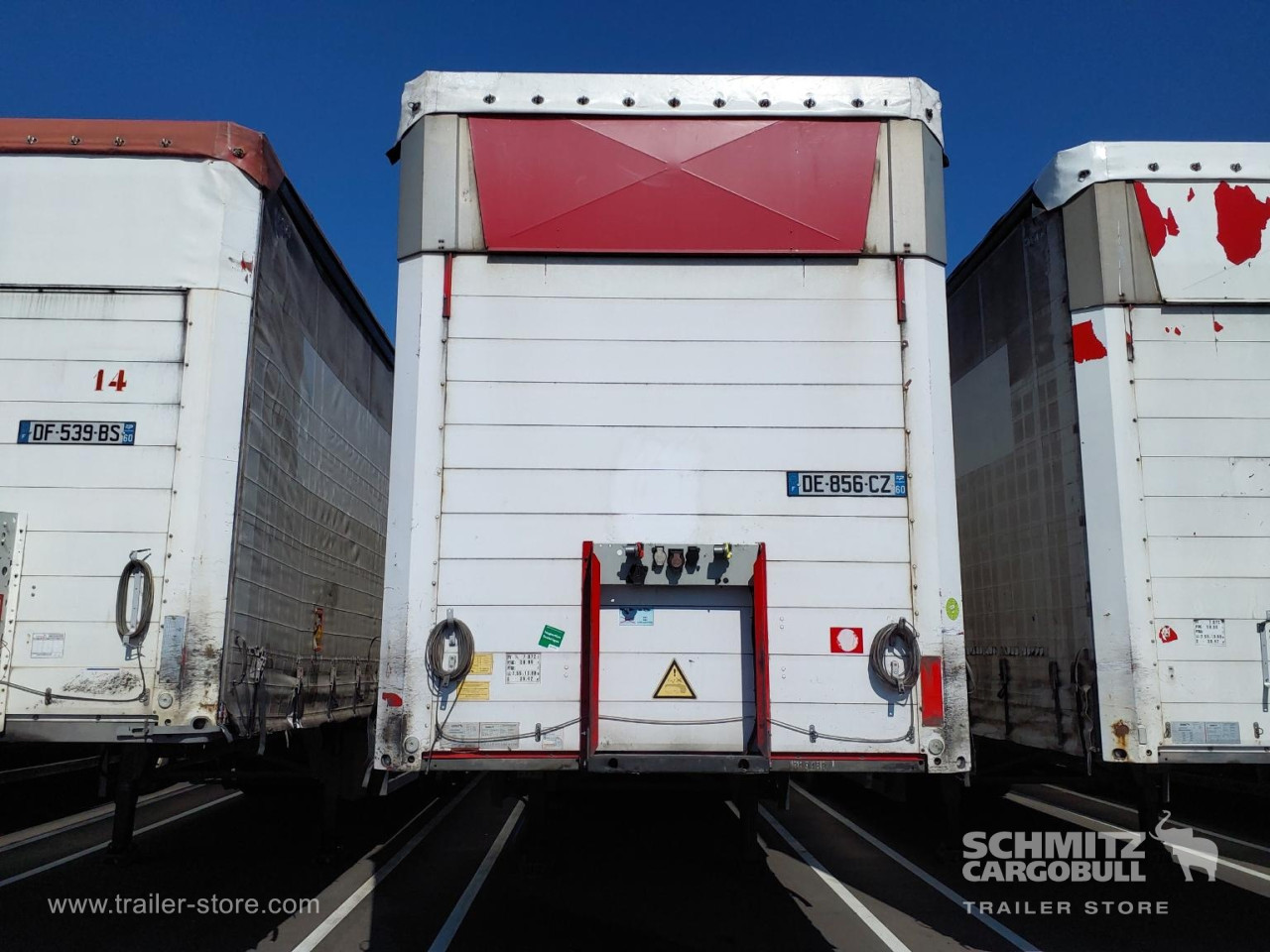Schmitz Cargobull Semitrailer Curtainsider Mega 