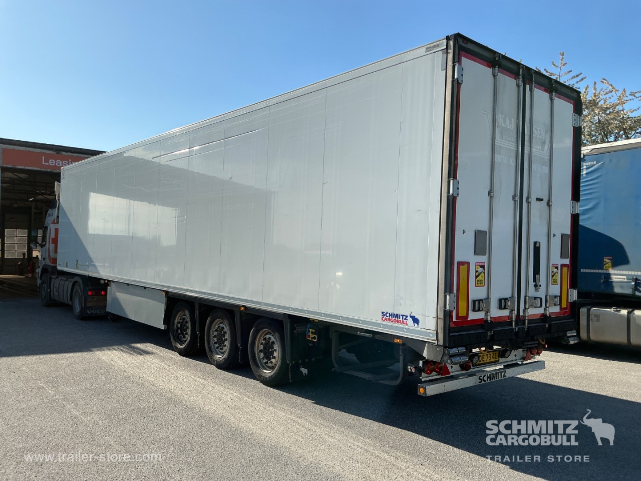 Schmitz Cargobull Reefer Meat hanging system 