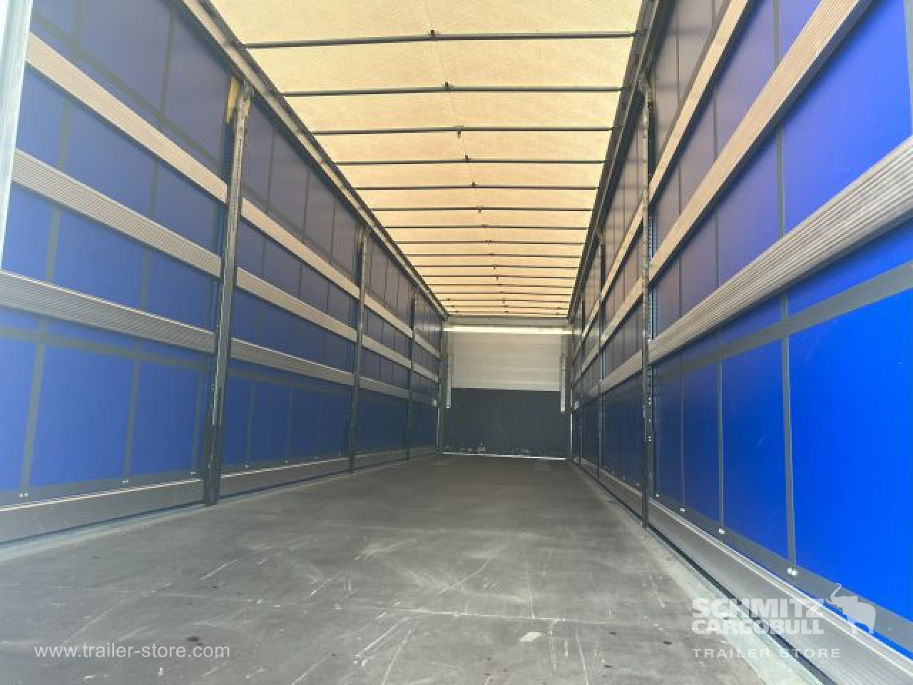 Schmitz Cargobull Curtainsider Standard 