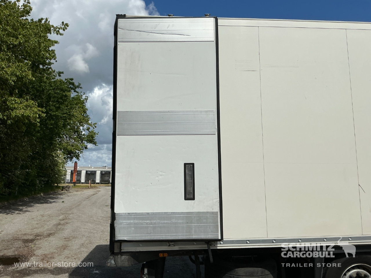 Schmitz Cargobull Reefer Meat hanging system 