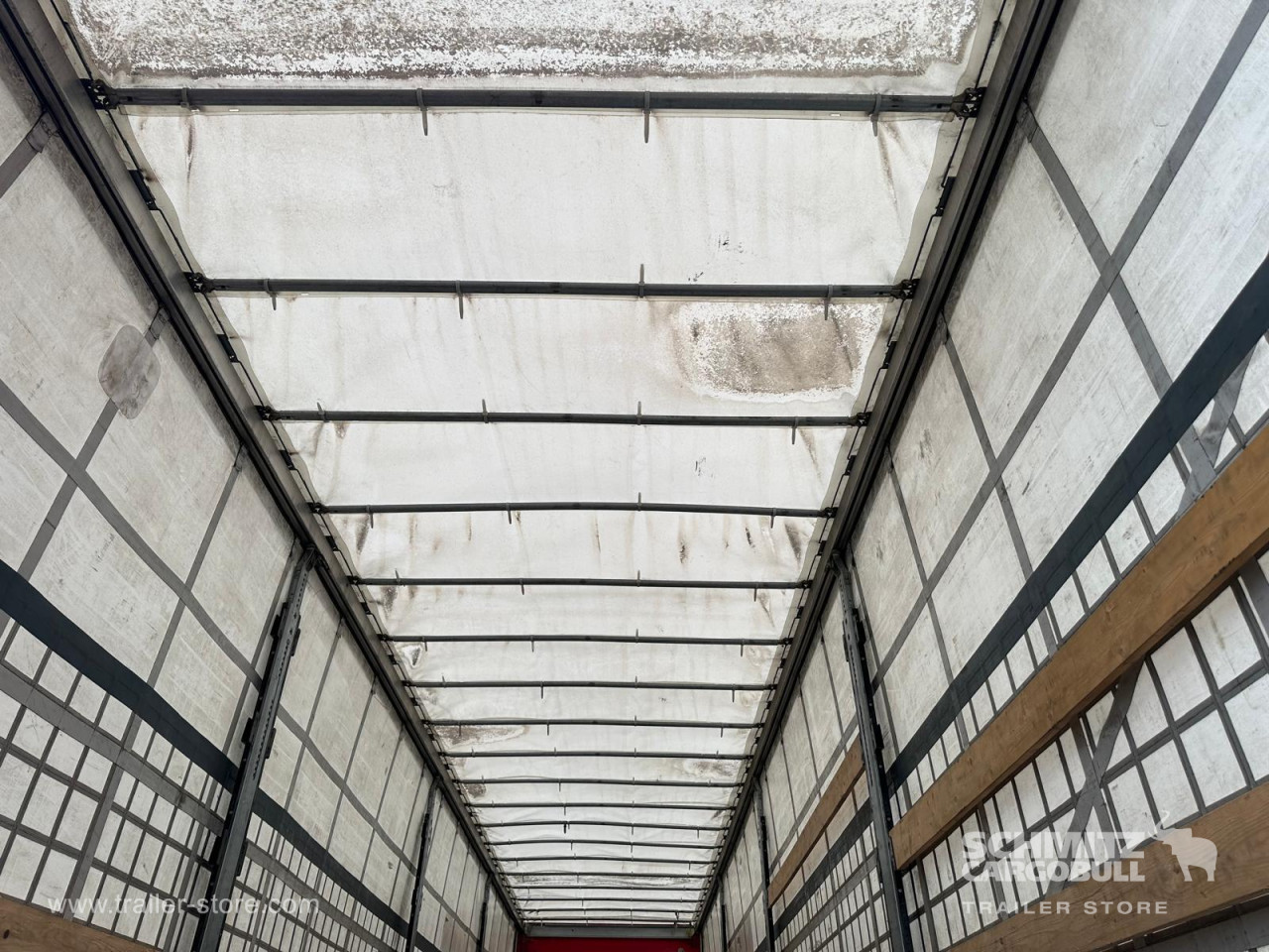 Schmitz Cargobull Semitrailer Curtainsider Standard Hayon 