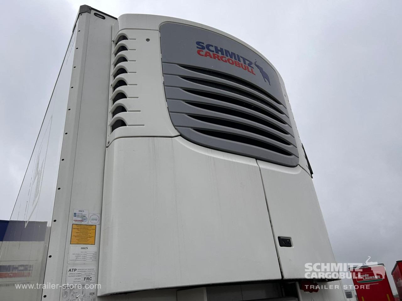 Schmitz Cargobull Reefer Meat hanging system 