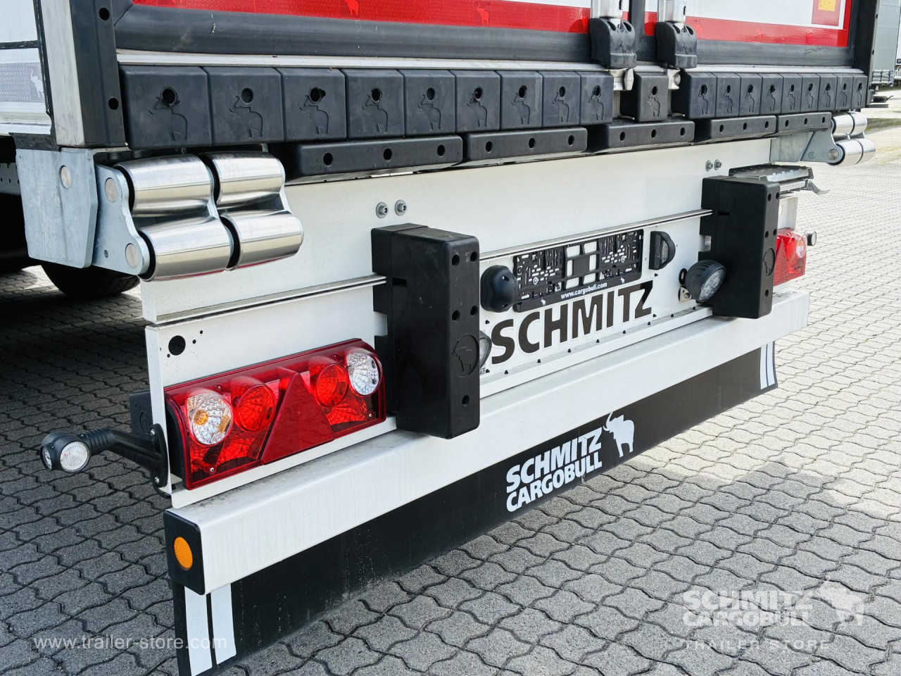 Schmitz Cargobull Tiefkühler Standard Doppelstock 