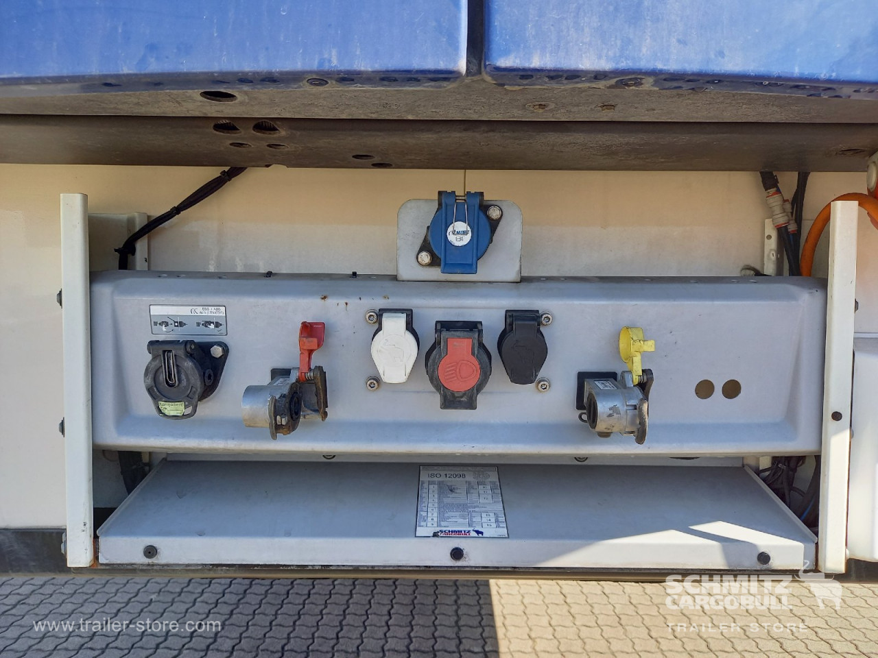 Schmitz Cargobull Tiefkühler Lang LKW Trennwand 