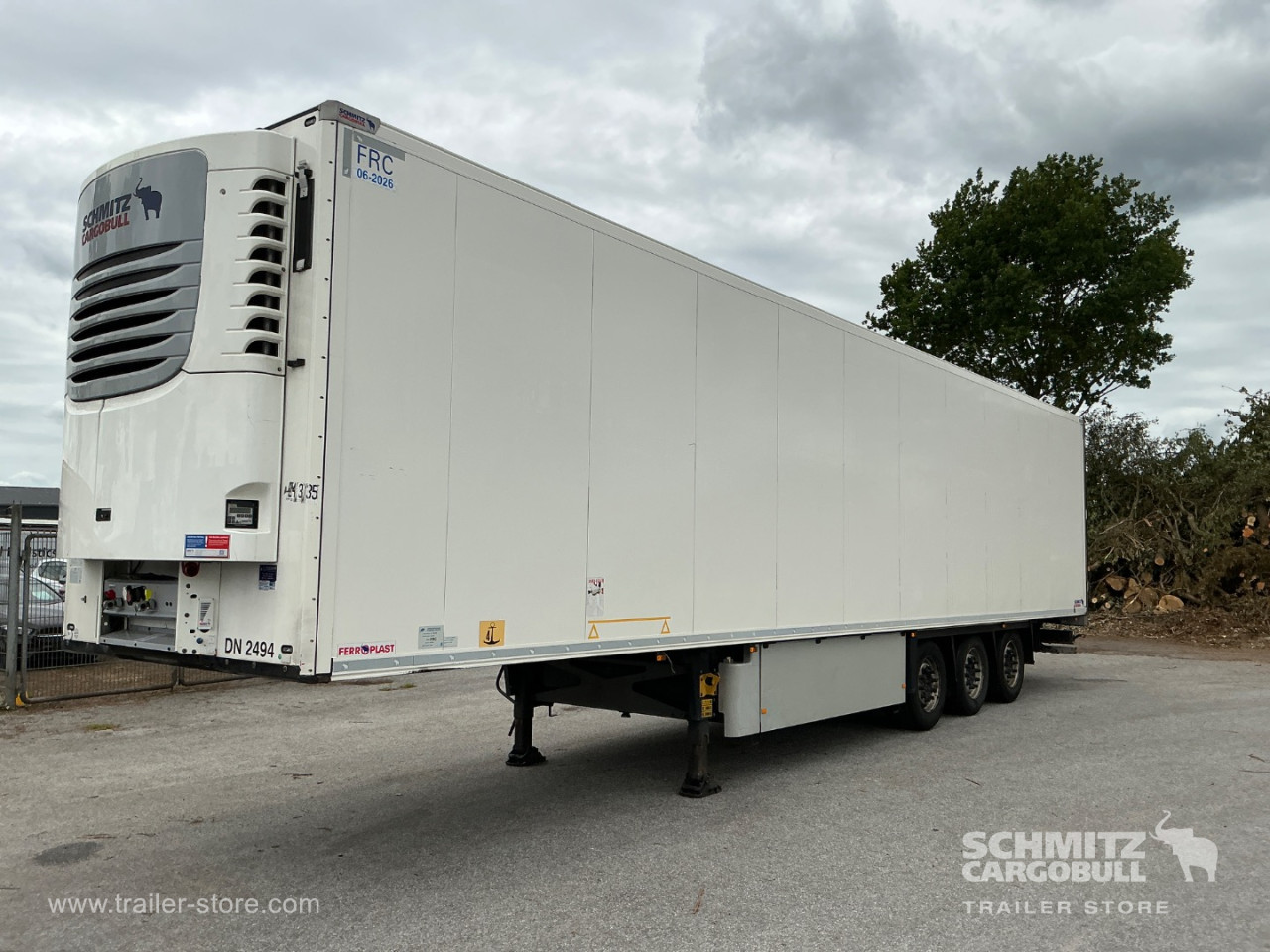 Schmitz Cargobull Reefer Meat hanging system 