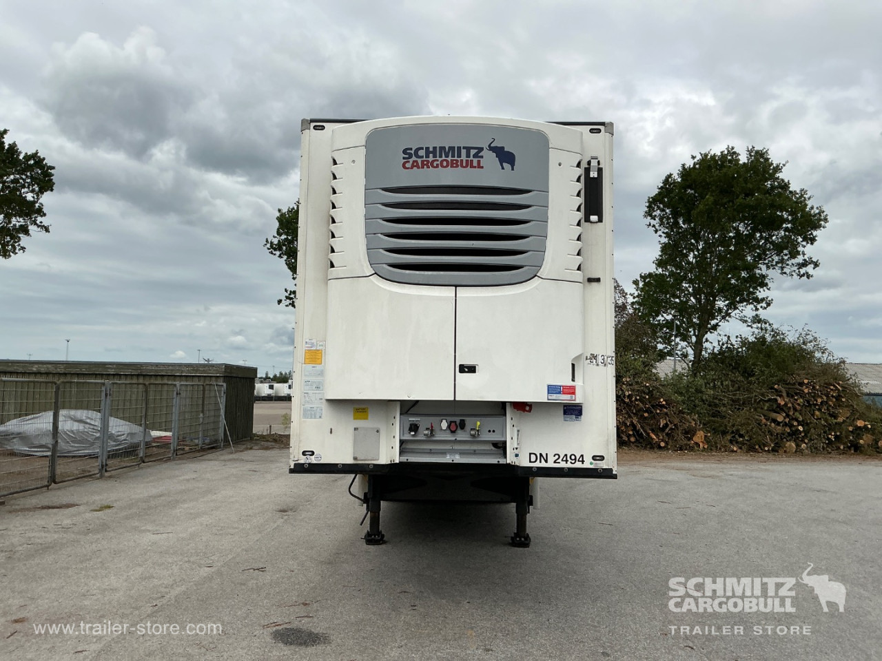 Schmitz Cargobull Reefer Meat hanging system 
