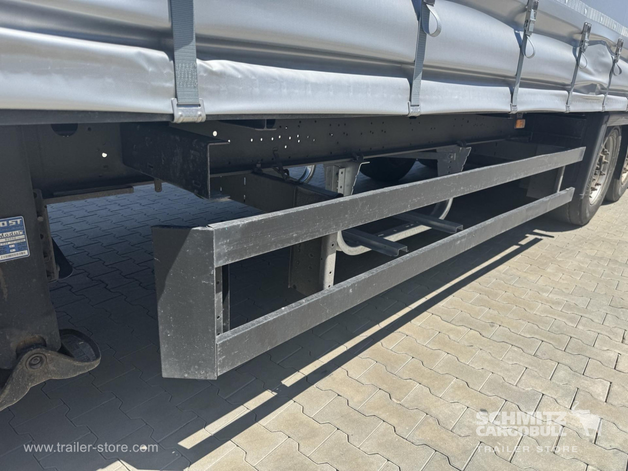 Schmitz Cargobull Curtainsider Mega 