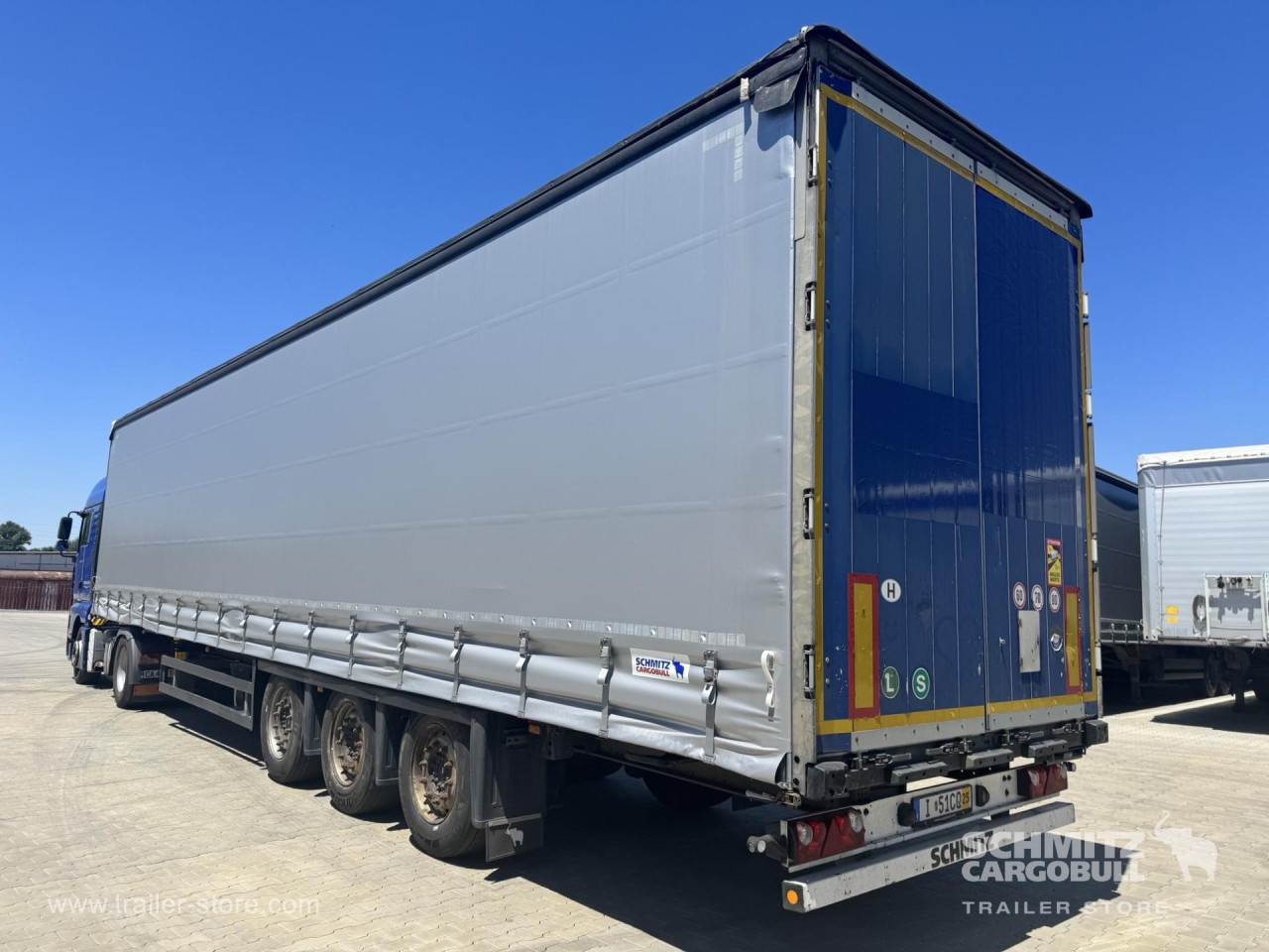 Schmitz Cargobull Curtainsider Mega 