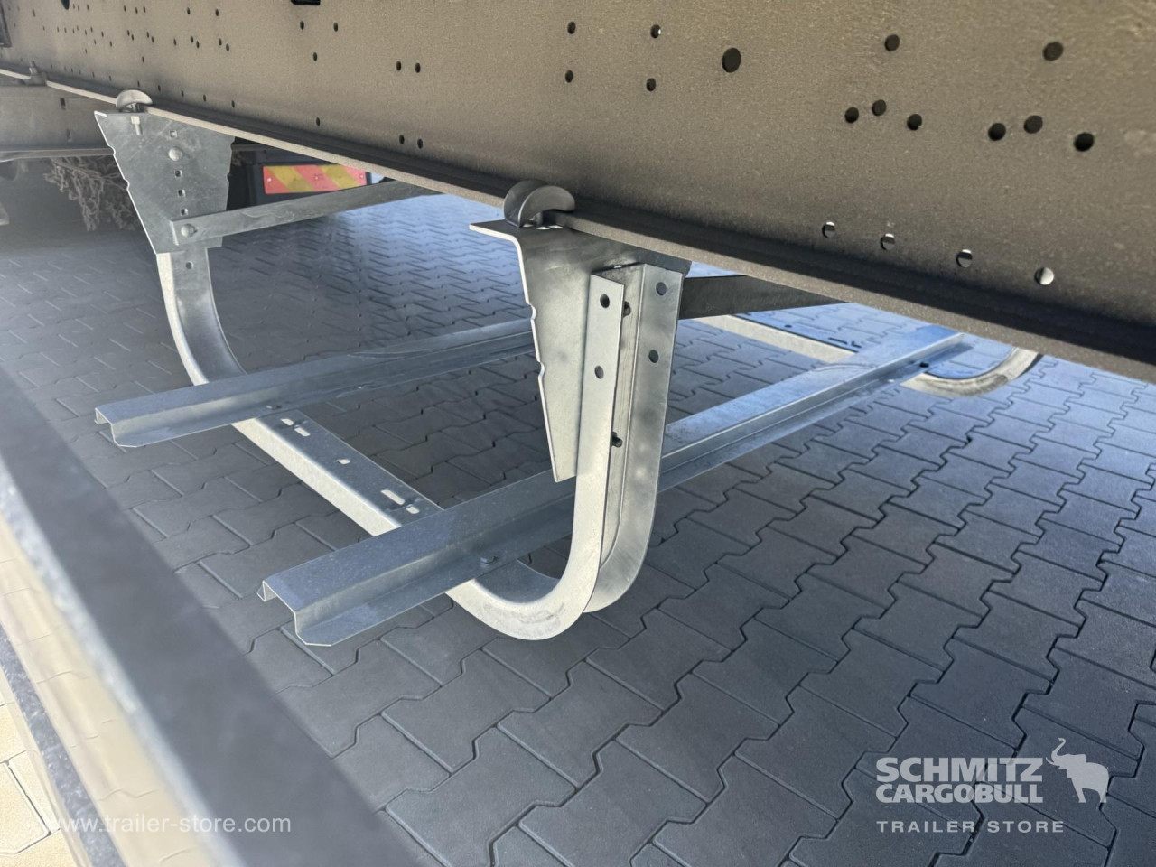 Schmitz Cargobull Curtainsider Mega 