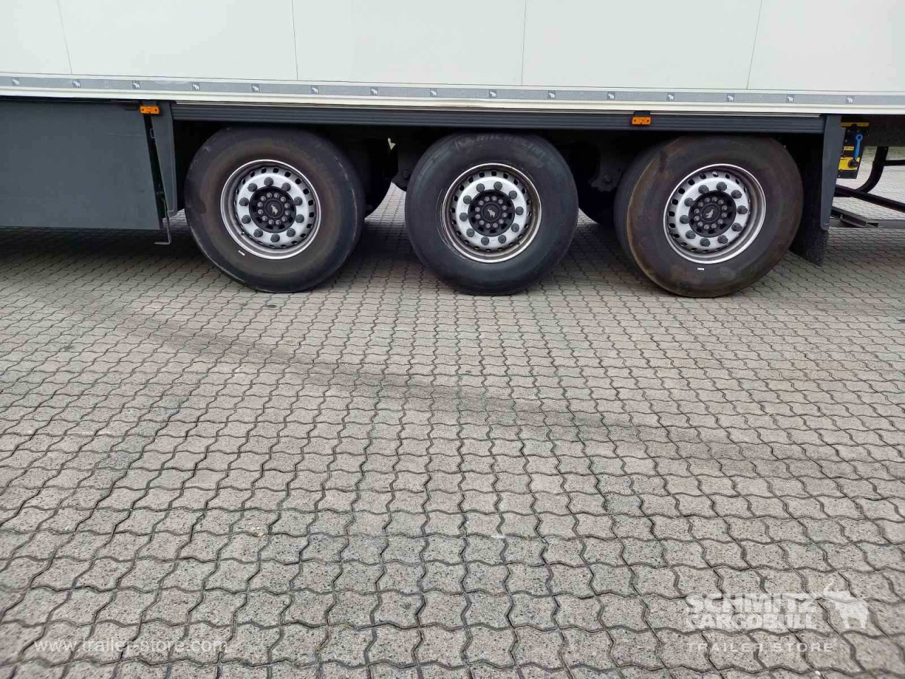 Schmitz Cargobull Tiefkühler Standard Doppelstock 