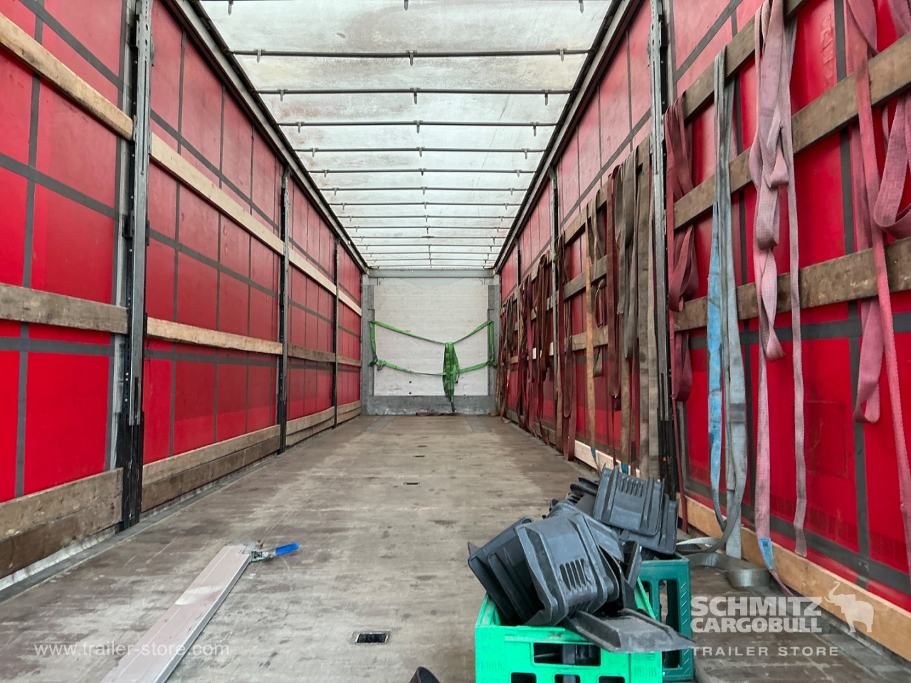 Schmitz Cargobull Curtainsider Standard 