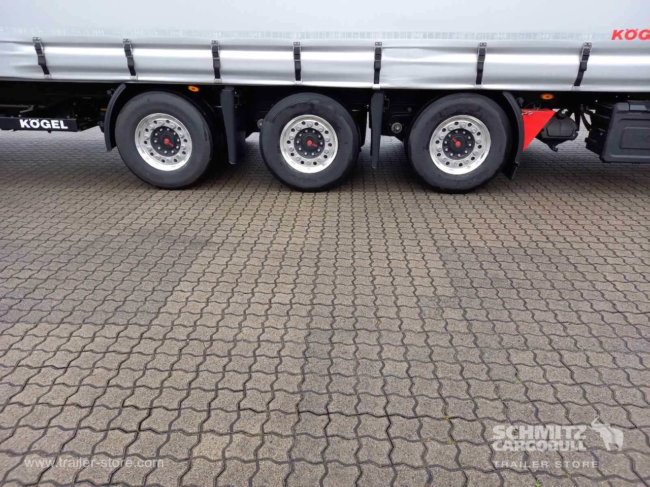 KOEGEL Curtainsider Mega 