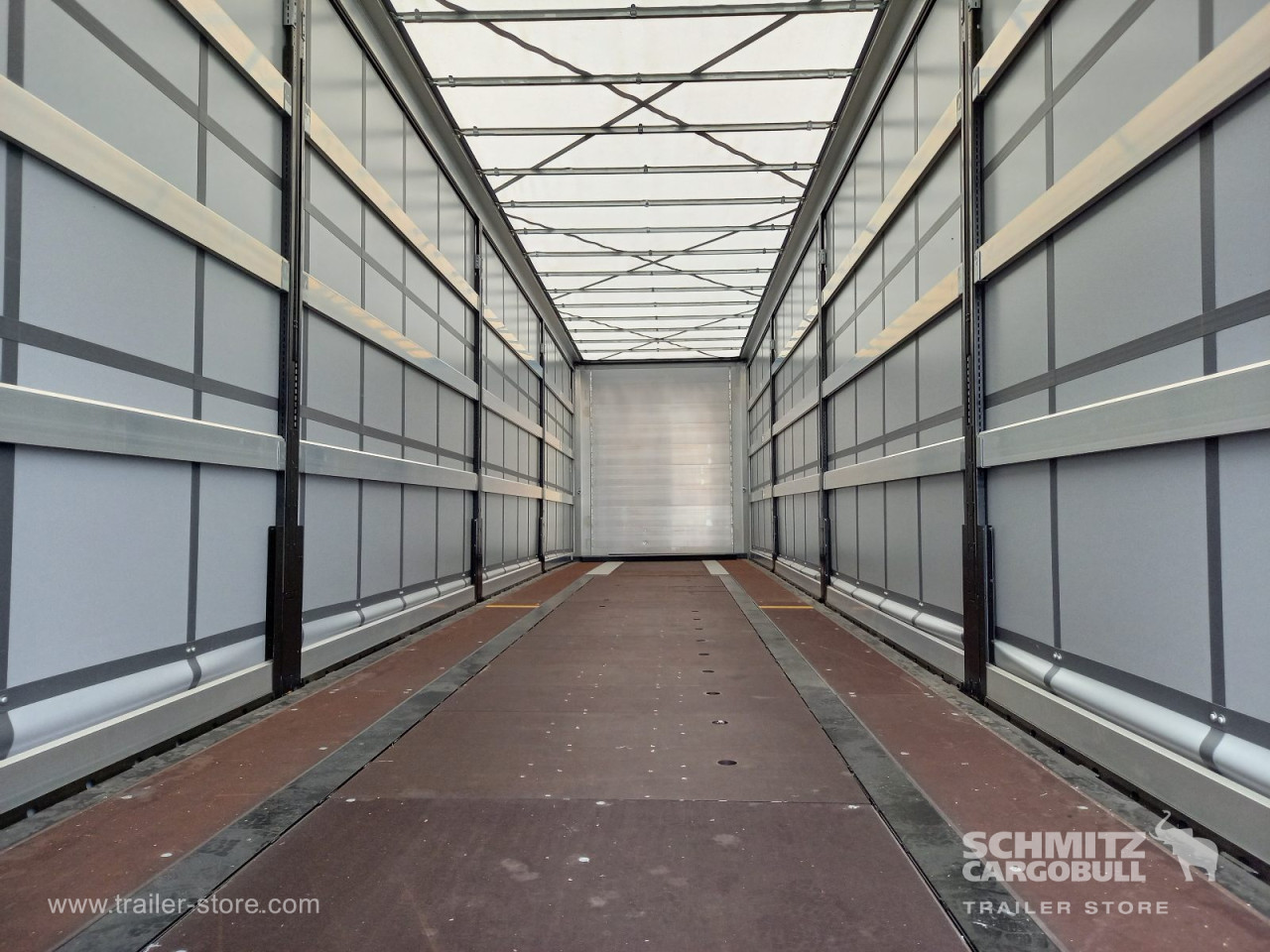 KOEGEL Curtainsider Mega 