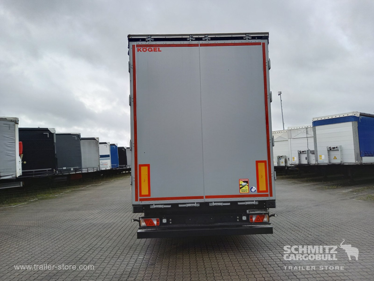 KOEGEL Curtainsider Mega 