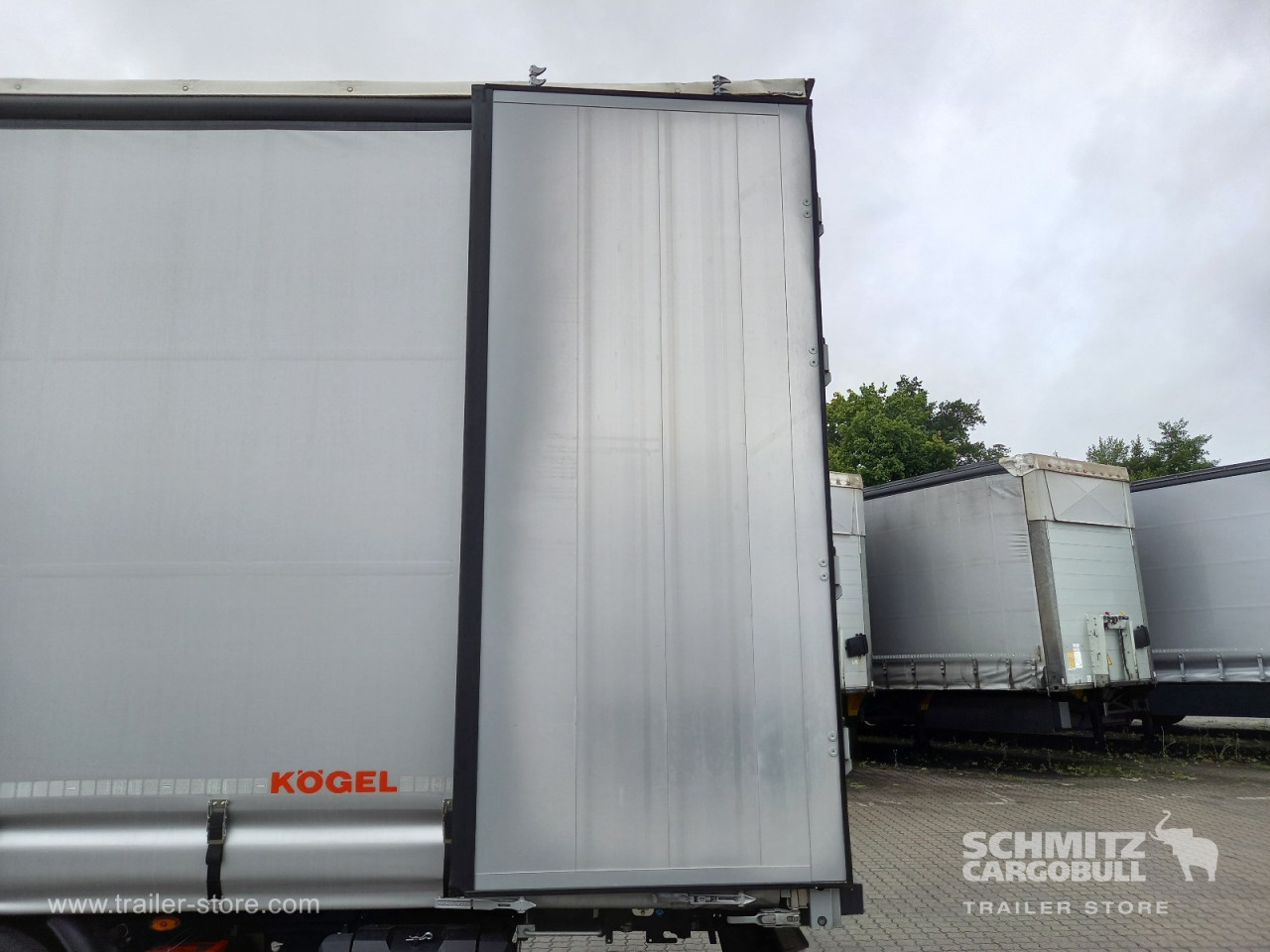 KOEGEL Curtainsider Mega 