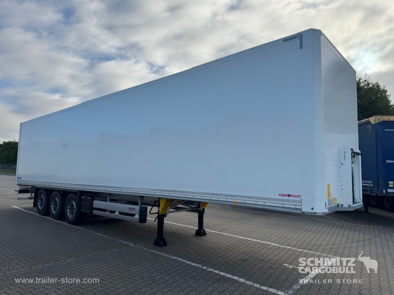 Schmitz Cargobull Oplegger Kasten Standard Roller shutter door 
