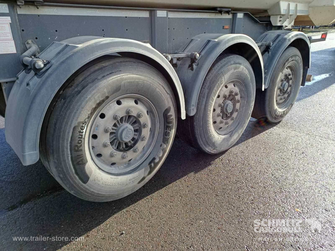 LANGENDORF Kipper Stahlrundmulde 24m³ 