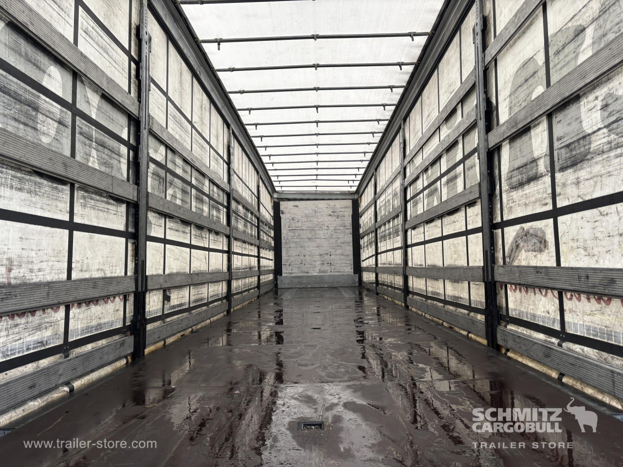 Schmitz Cargobull Curtainsider Mega 
