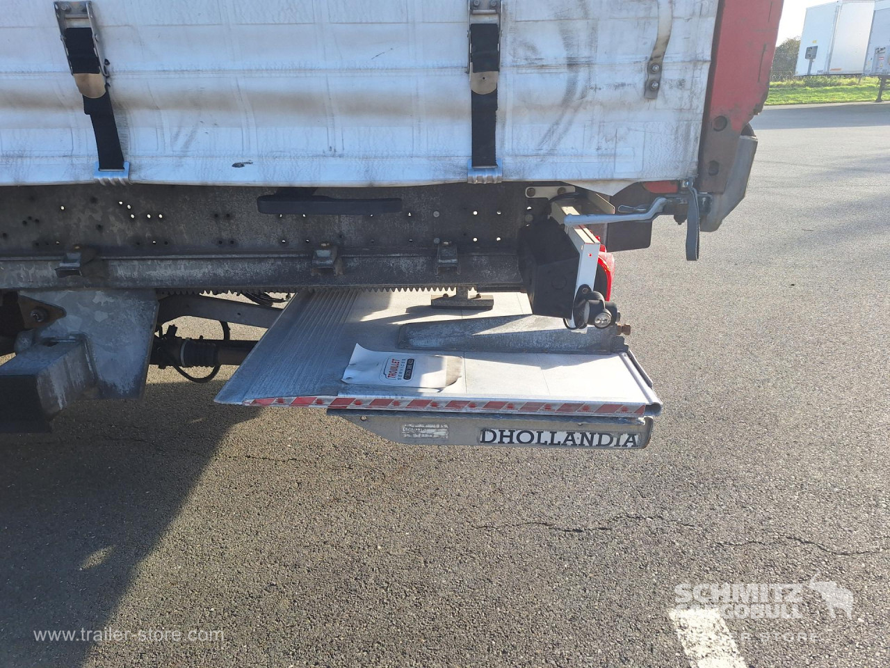 Schmitz Cargobull Semitrailer Curtainsider Standard Hayon 