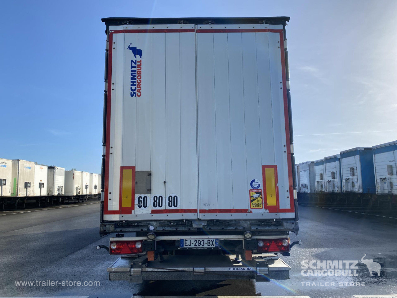Schmitz Cargobull Semitrailer Curtainsider Standard Hayon 