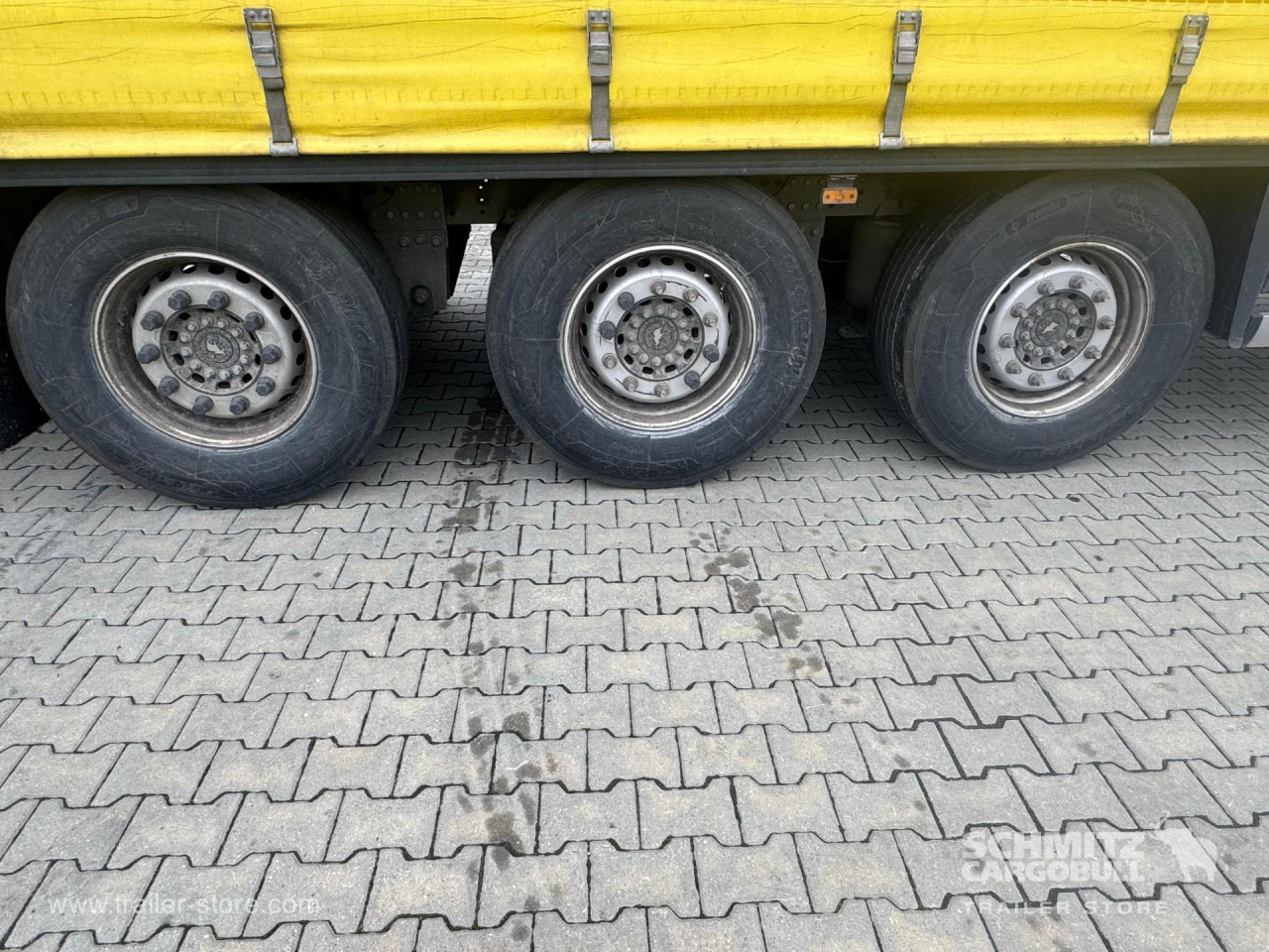 Schmitz Cargobull Curtainsider Standard 
