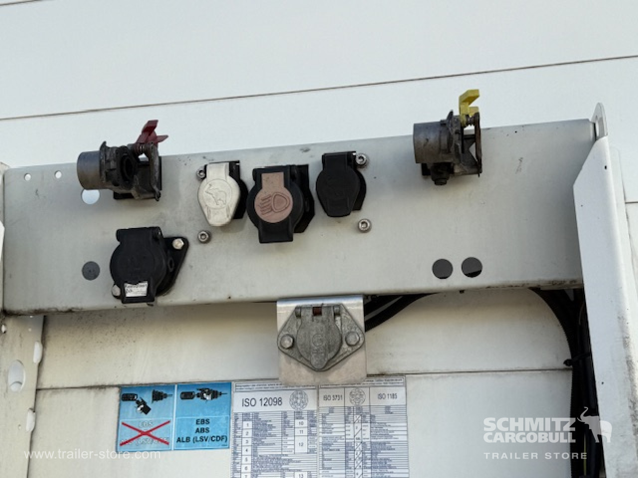 Schmitz Cargobull Oplegger Kasten Standard Taillift 