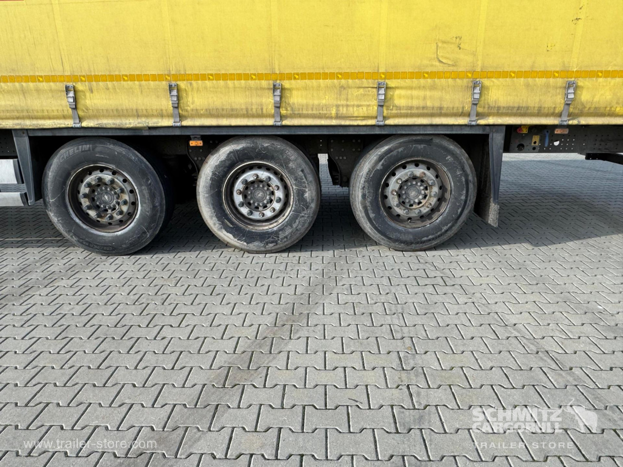 Schmitz Cargobull Curtainsider Standard 