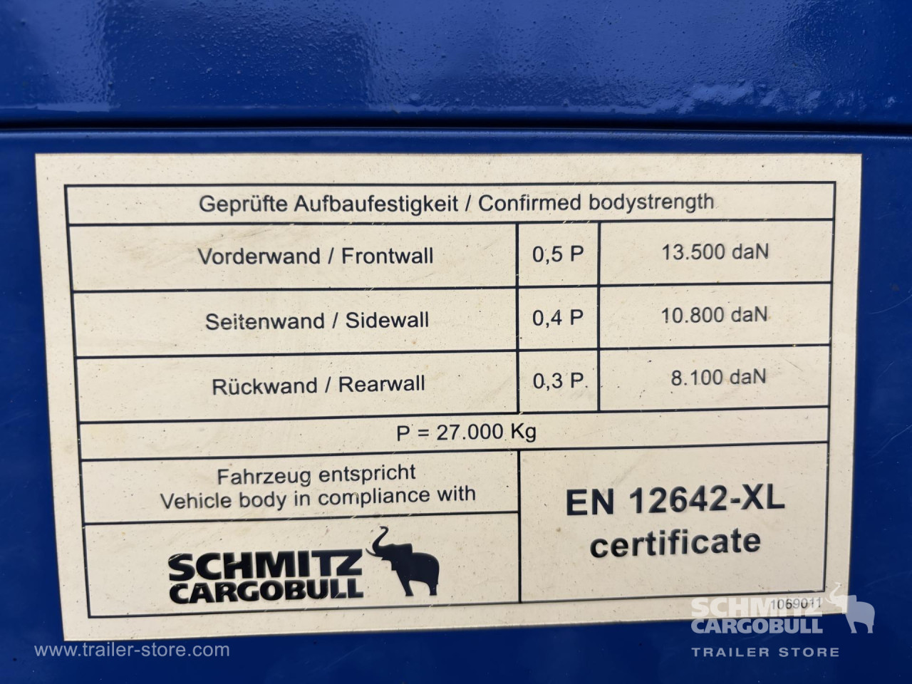 Schmitz Cargobull Curtainsider Mega 