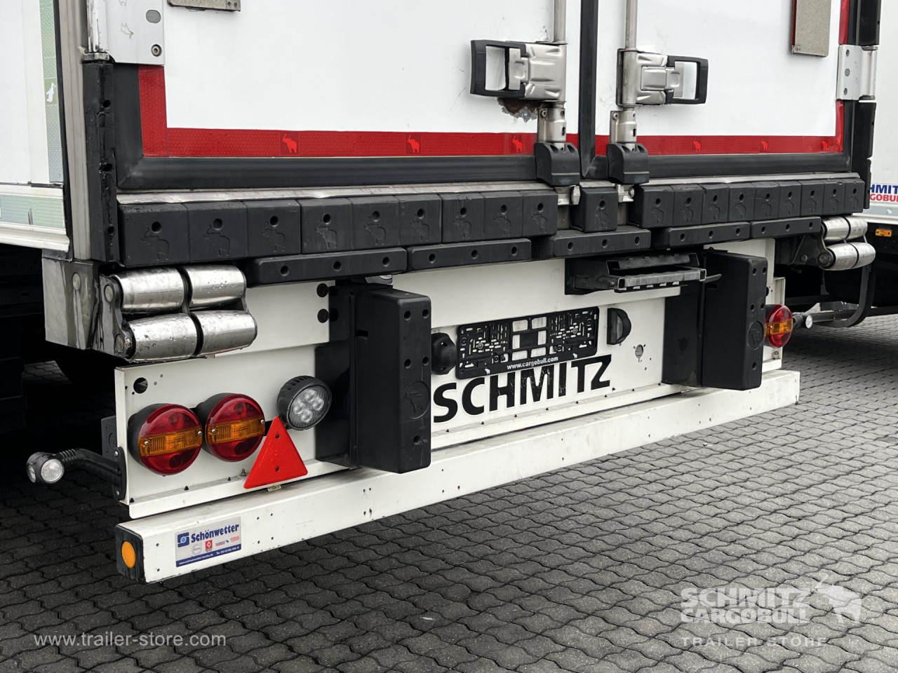 Schmitz Cargobull Tiefkühler Standard Doppelstock Trennwand 
