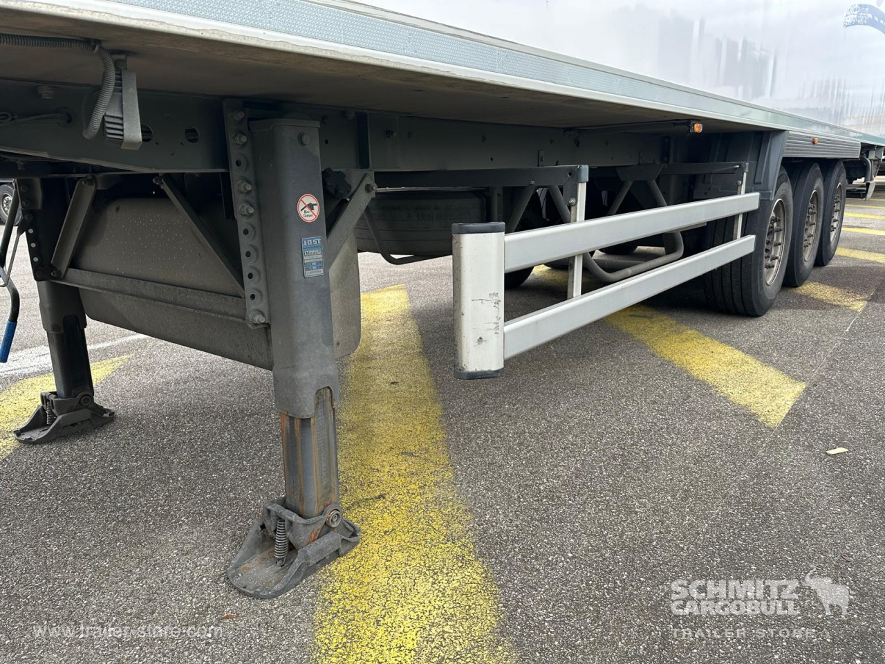 LAMBERET Semitrailer Reefer Multitemp 