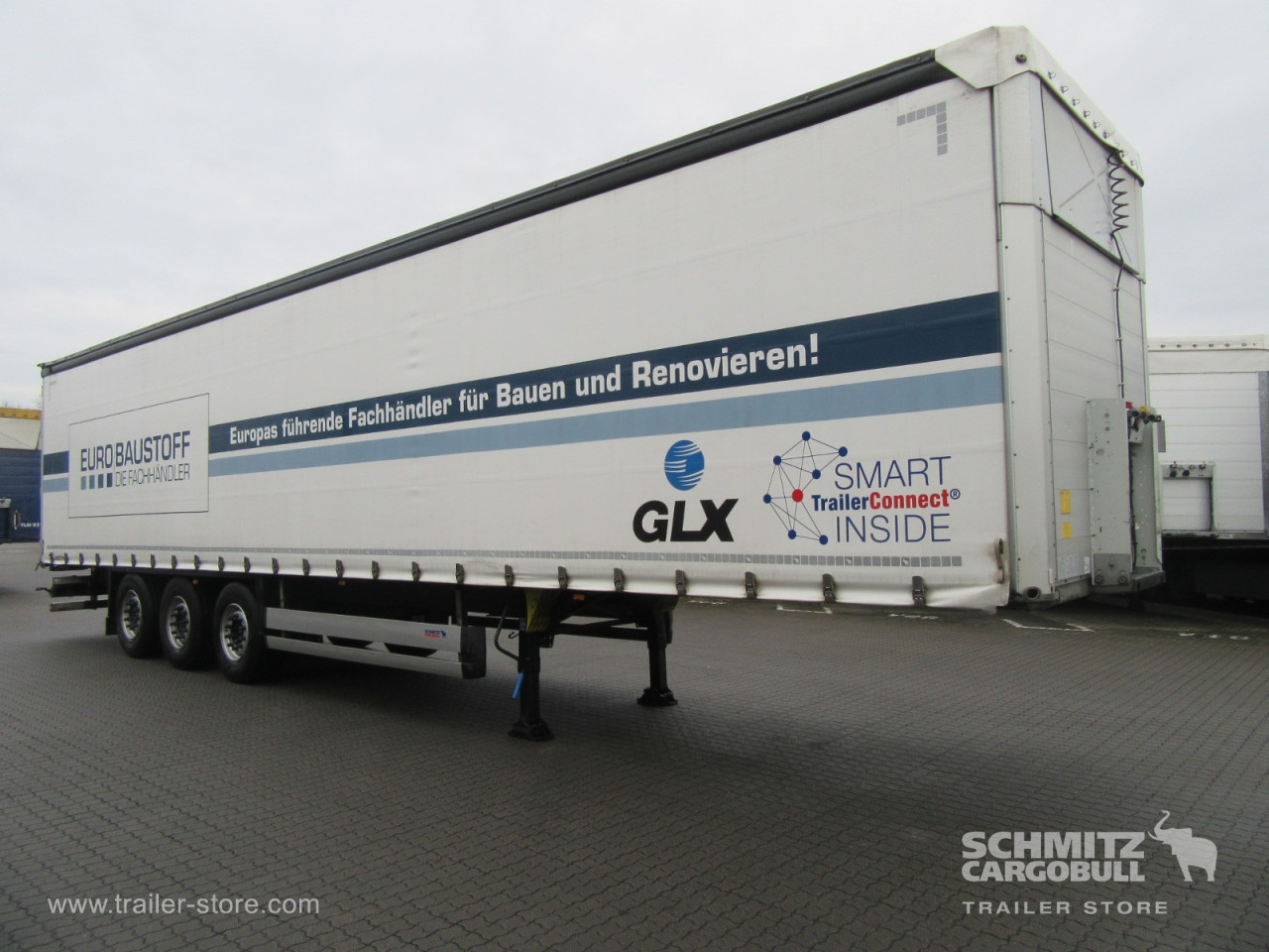 Schmitz Cargobull Curtainsider Standard Getränke 