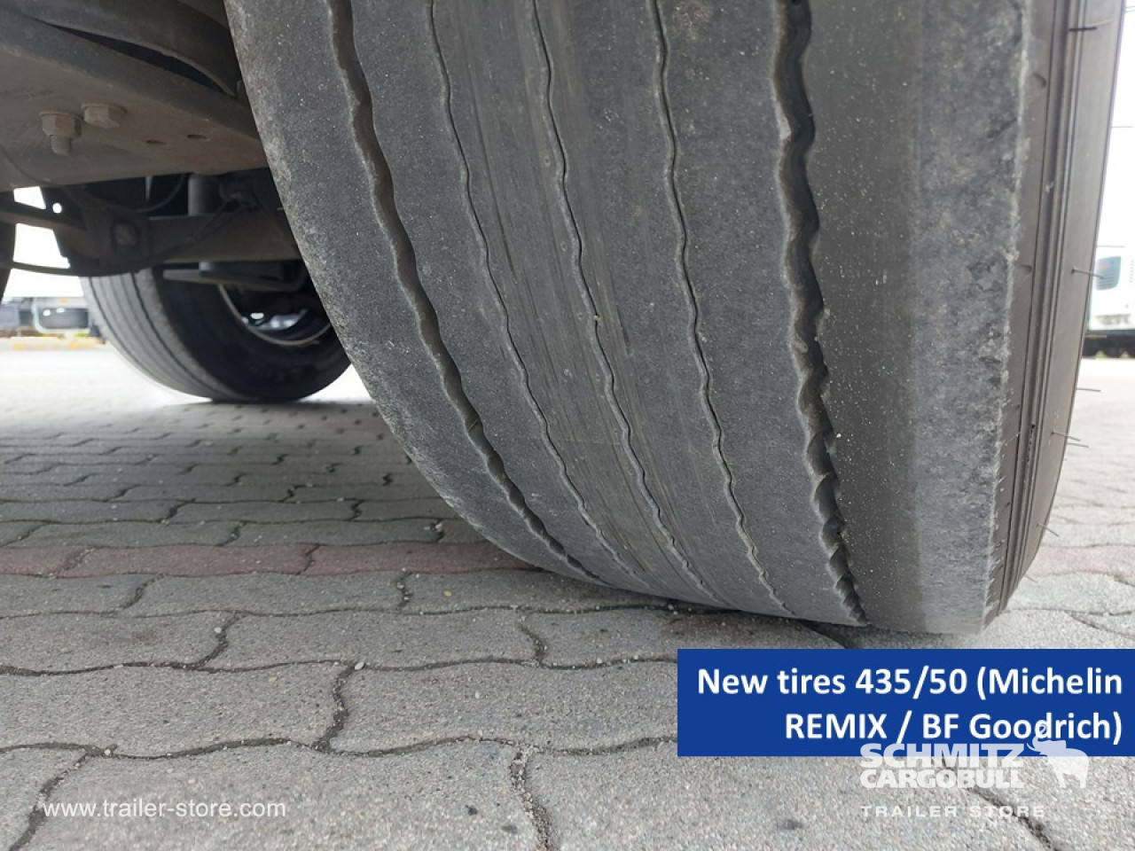 Schmitz Cargobull Curtainsider Mega 