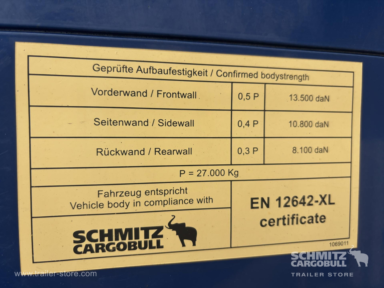 Schmitz Cargobull Curtainsider Mega 