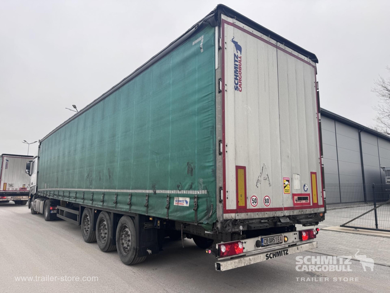 Schmitz Cargobull Curtainsider Mega 