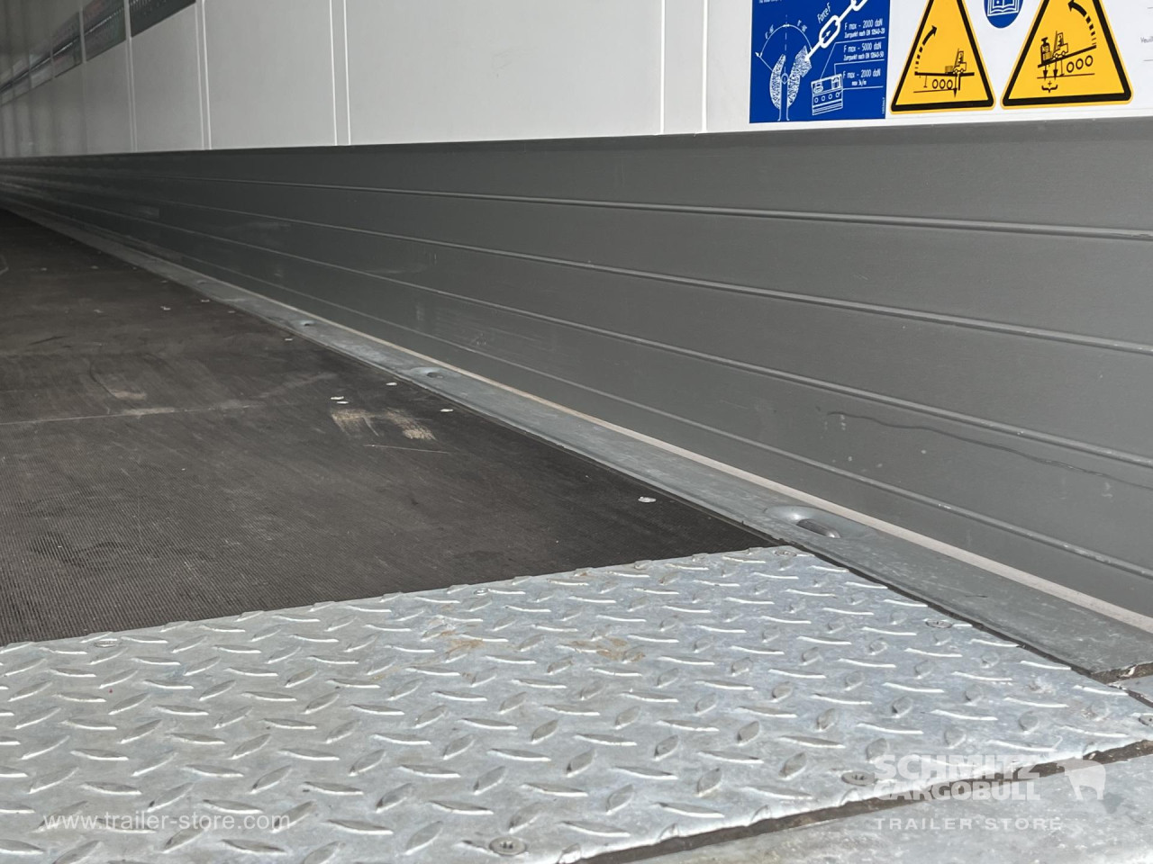 Schmitz Cargobull Trockenfrachtkoffer Standard 