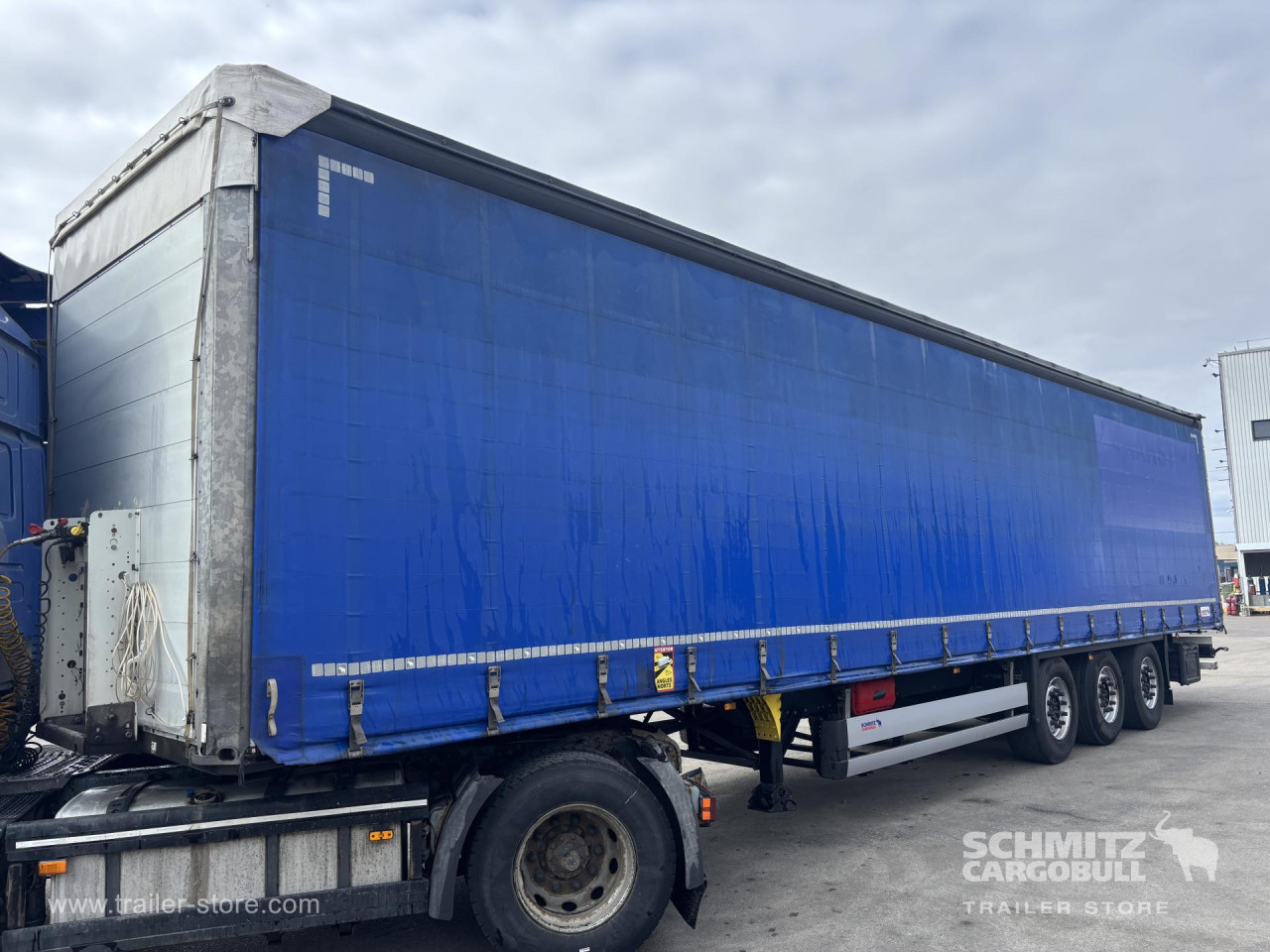 Schmitz Cargobull Curtainsider Standard 