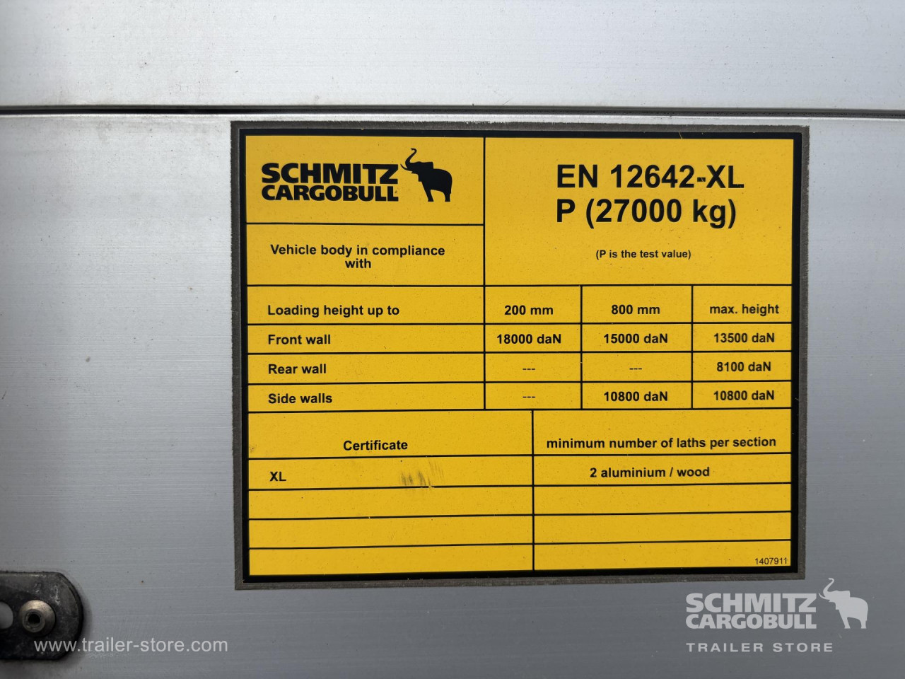 Schmitz Cargobull Curtainsider Standard 