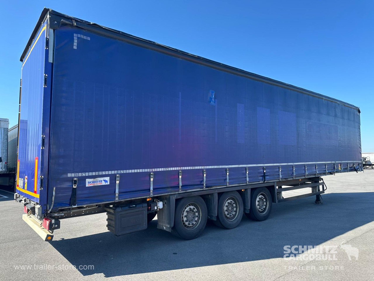 Schmitz Cargobull Semitrailer Curtainsider Mega 