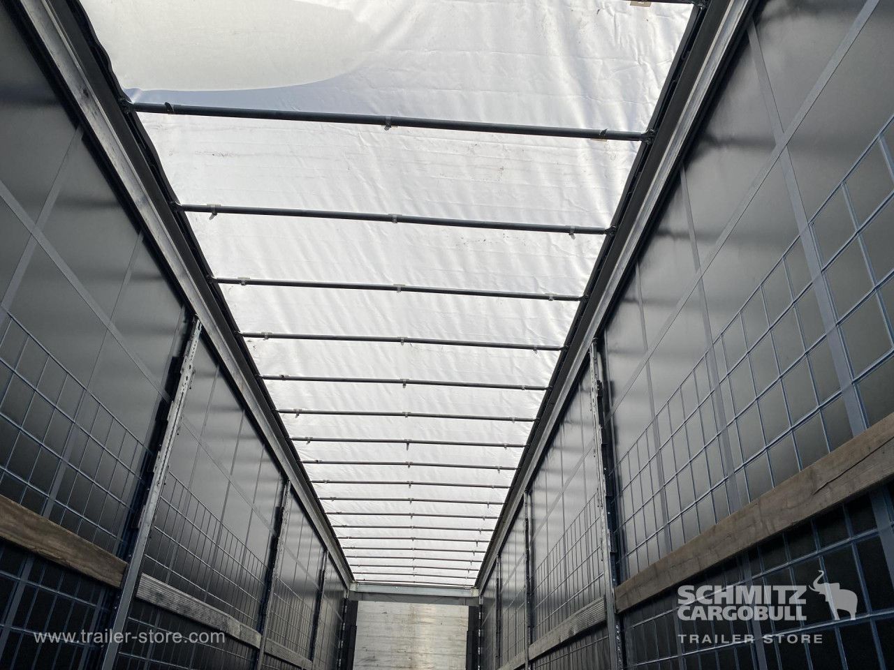 Schmitz Cargobull Semitrailer Curtainsider Mega Hayon 