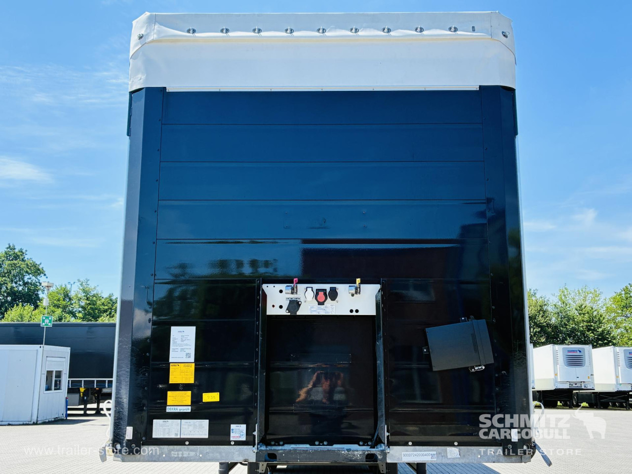 Schmitz Cargobull Curtainsider Standard 
